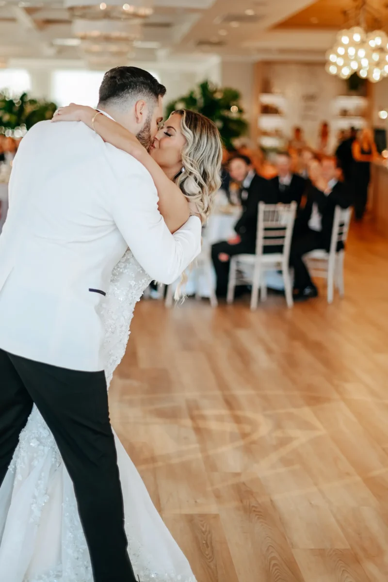 ICONA Diamond Beach Weddings